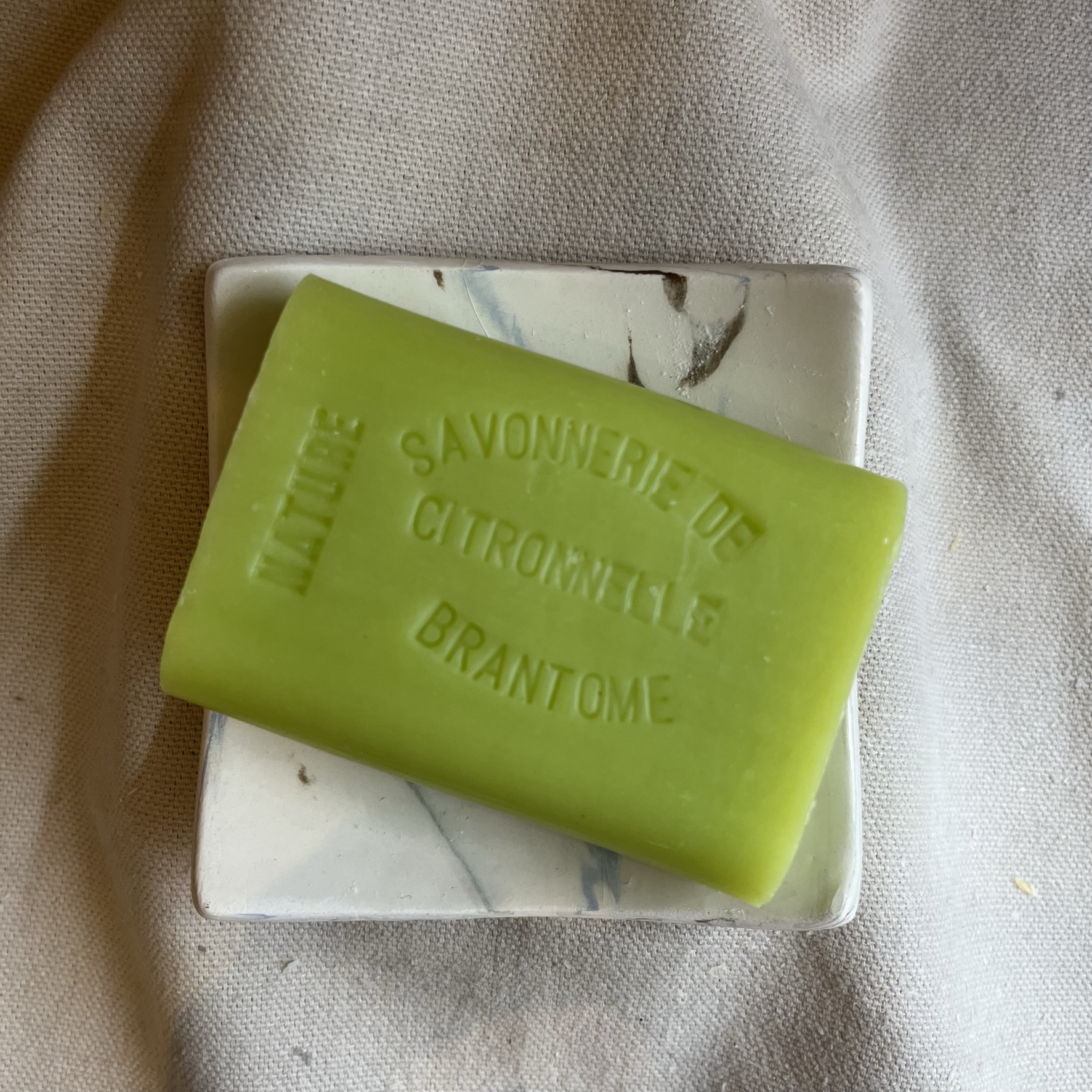 Savon huiles essentielles - Citronnelle – Image 3