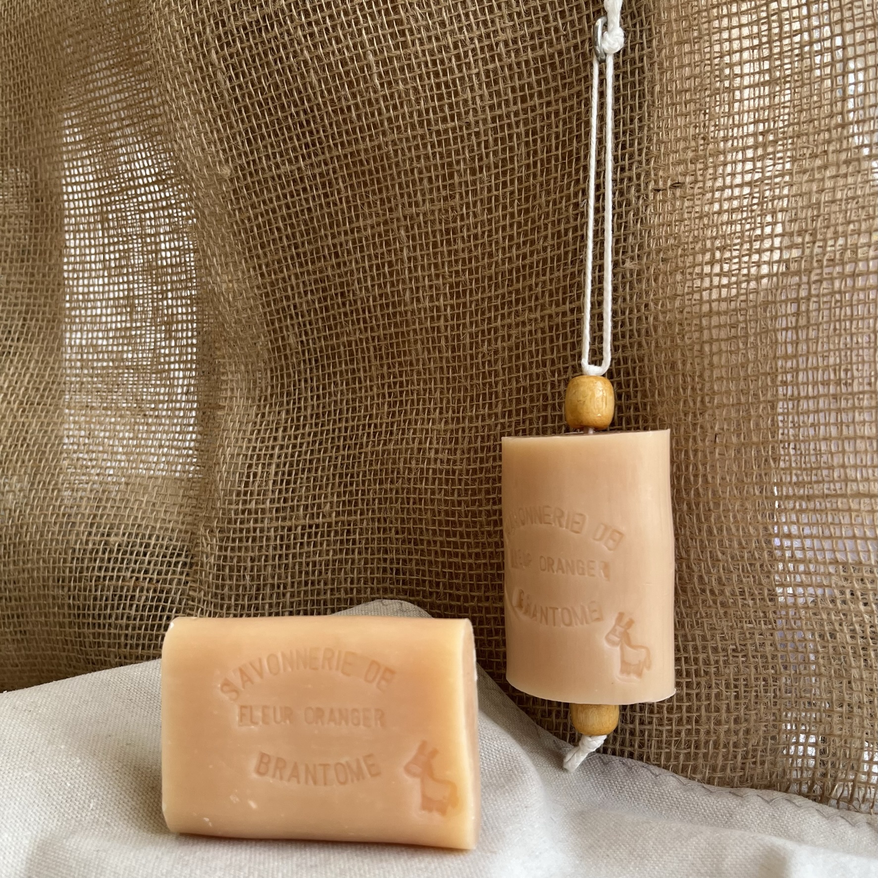 Savon lait d'ânesse - Fleur d'oranger – Image 3