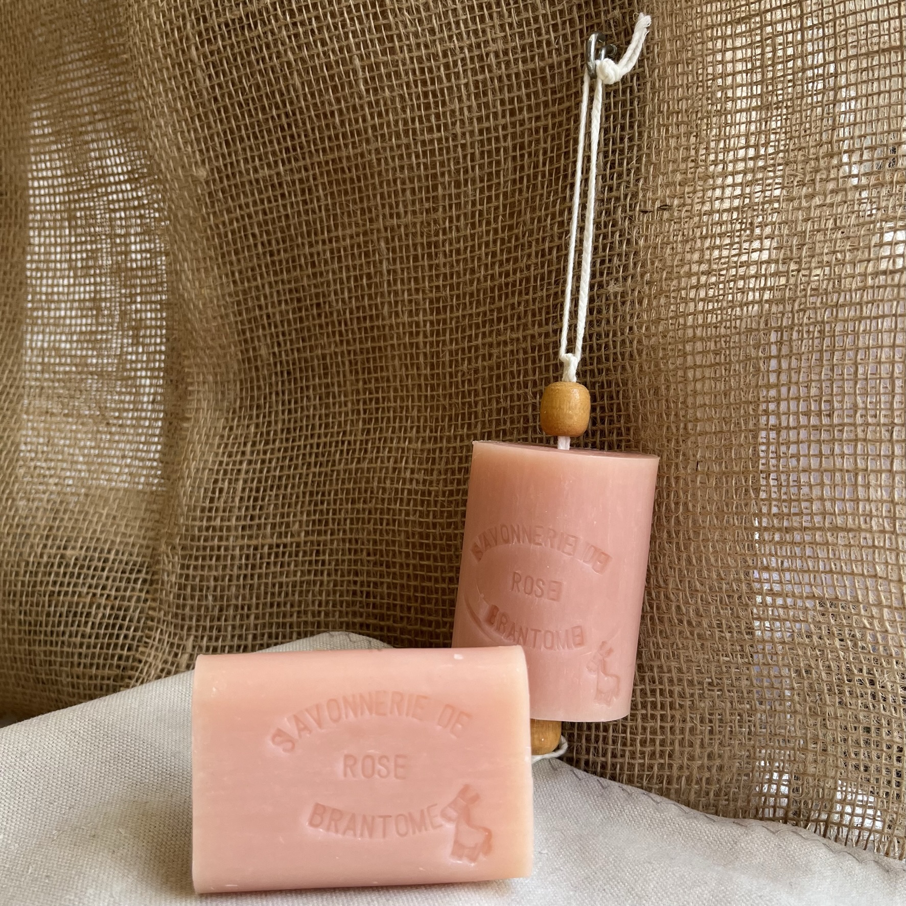 Savon lait d'ânesse - Rose – Image 3