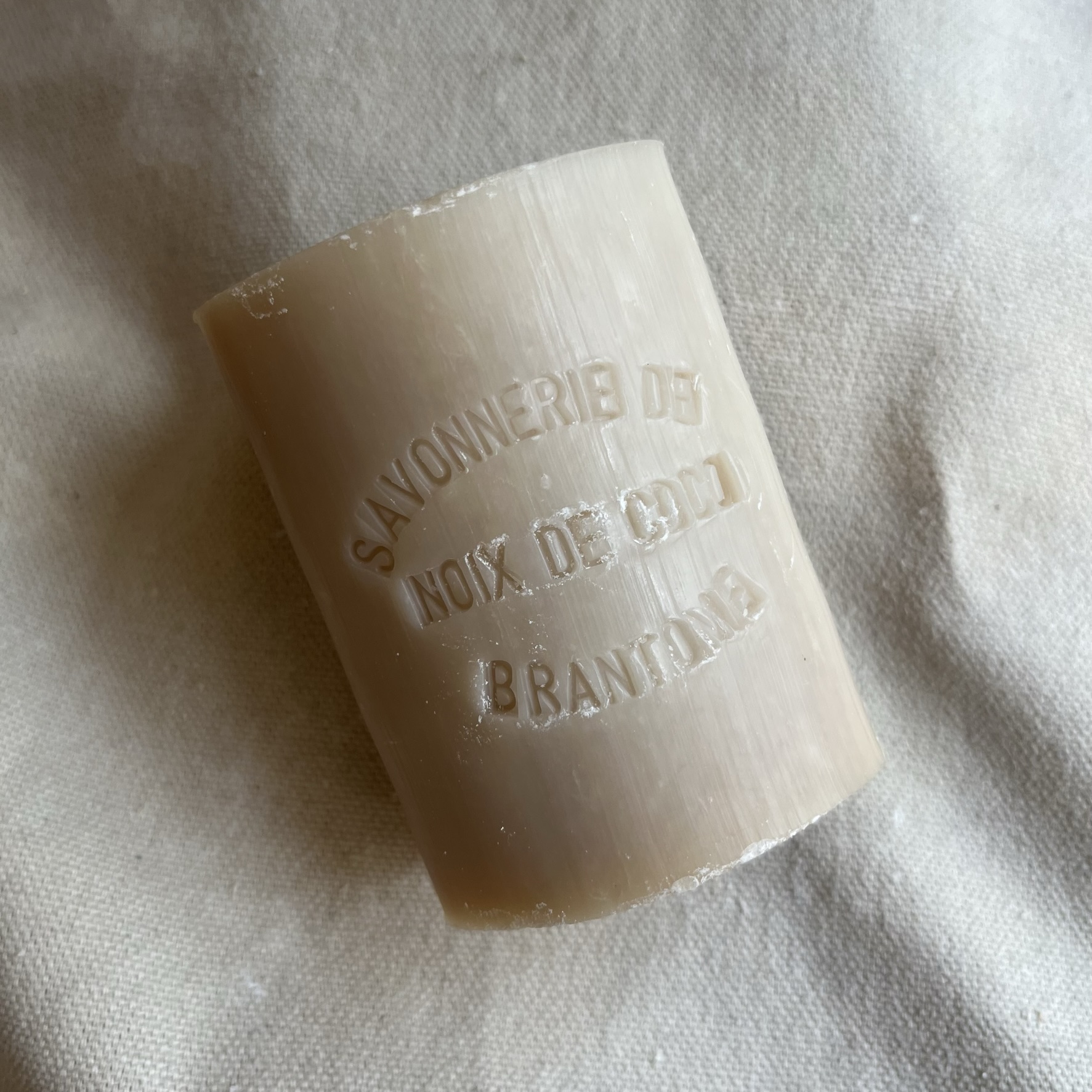 Savon traditionnel - Noix de coco – Image 3
